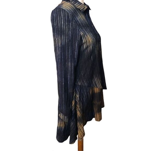 Adore blue and beige asymmetrical popover blouse - Picture 4 of 10